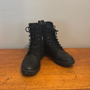 Universal Thread Black Combat Moto Boots